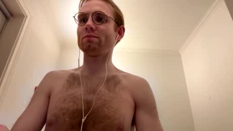 Snapshot of molliter chatting on 2, 10, 2025 molliter online show from 2, 10, 2025