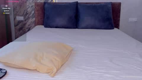 Snapshot of molly__vibes chatting on 2, 2, 2026 Molly online show from 2, 2, 2026