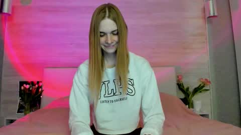 Molly Hunt online show from 7, 3, 2026