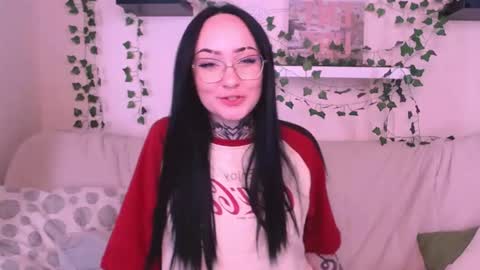 Snapshot of molly_kisss chatting on 14, 9, 2025 molly_kisss online show from 14, 9, 2025