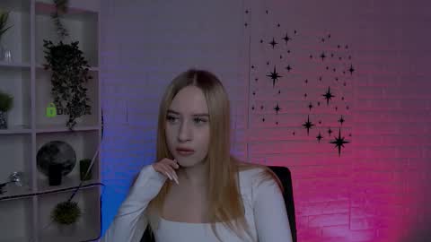 molly_lesser online show from 21, 12, 2025