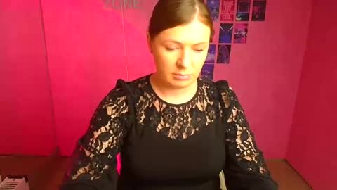 Molly online show from 12, 4, 2026