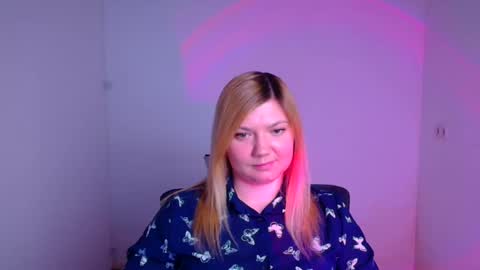 Molly online show from 1, 2, 2025