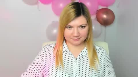 Molly online show from 19, 2, 2025
