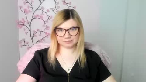 Snapshot of molly_moree chatting on 27, 3, 2026 Molly online show from 27, 3, 2026
