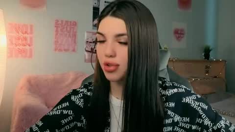 Molly online show from 30, 4, 2026