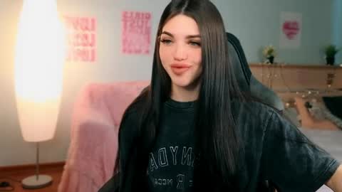 Molly online show from 18, 5, 2026