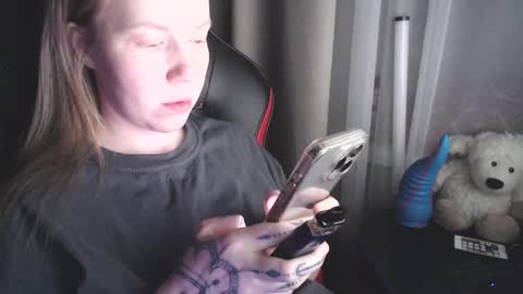 Snapshot of molly_royse chatting on 1, 2, 2026 I have new photos come and see with love Molly online show from 1, 2, 2026