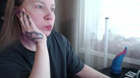 Snapshot of molly_royse chatting on 15, 2, 2026 I have new photos come and see with love Molly online show from 15, 2, 2026