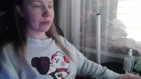 Snapshot of molly_royse chatting on 2, 3, 2026 I have new photos come and see with love Molly online show from 2, 3, 2026