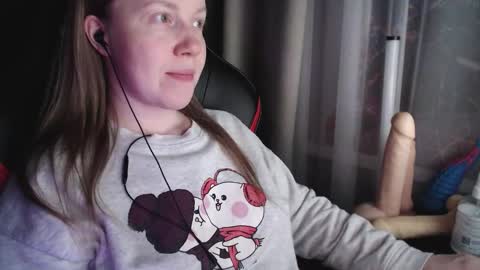 Snapshot of molly_royse chatting on 7, 3, 2026 I have new photos come and see with love Molly online show from 7, 3, 2026