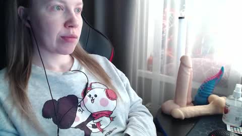 Snapshot of molly_royse chatting on 8, 3, 2026 I have new photos come and see with love Molly online show from 8, 3, 2026