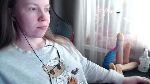 Snapshot of molly_royse chatting on 10, 3, 2026 I have new photos come and see with love Molly online show from 10, 3, 2026