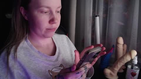 Snapshot of molly_royse chatting on 12, 3, 2026 I have new photos come and see with love Molly online show from 12, 3, 2026