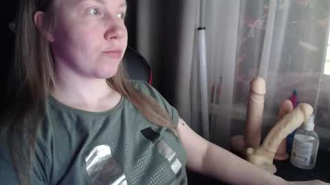 Snapshot of molly_royse chatting on 19, 3, 2026 I have new photos come and see with love Molly online show from 19, 3, 2026