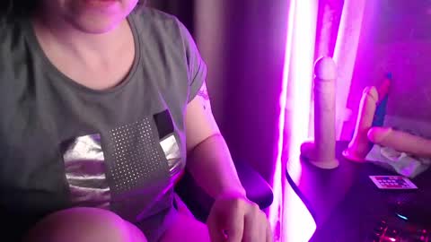 Snapshot of molly_royse chatting on 12, 4, 2026 I have new photos come and see with love Molly online show from 12, 4, 2026