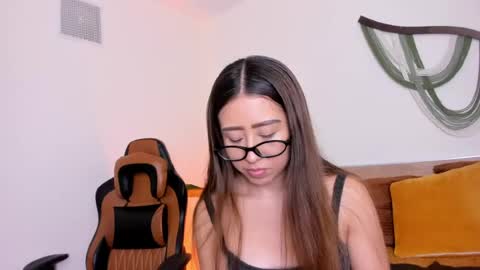 Molly online show from 31, 7, 2026