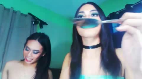 mollycoin18 online show from 10, 10, 2025