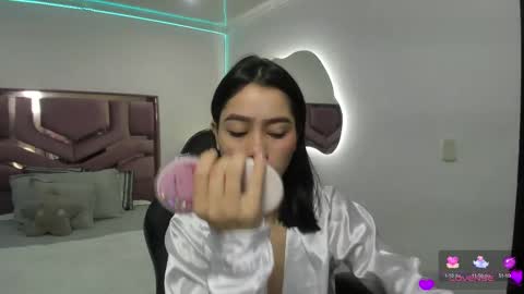 Molly  online show from 1, 3, 2025