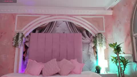 Snapshot of mollydoll_amour chatting on 13, 6, 2026 MollyDoll online show from 13, 6, 2026