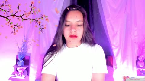 Snapshot of mollylewis18 chatting on 28, 1, 2025 New girl Emily Valentina Michelle online show from 28, 1, 2025