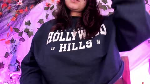 Snapshot of mollylewis18 chatting on 8, 2, 2025 New girl Emily Valentina Michelle online show from 8, 2, 2025