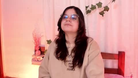 Snapshot of mollylewis18 chatting on 12, 2, 2025 New girl Emily Valentina Michelle online show from 12, 2, 2025