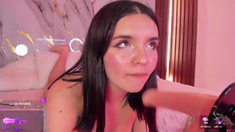 Snapshot of mollylewis18 chatting on 16, 9, 2025 New girl Emily Valentina  Michelle online show from 16, 9, 2025