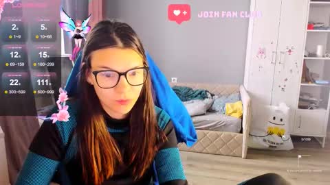  KIRA  online show from 13, 10, 2025