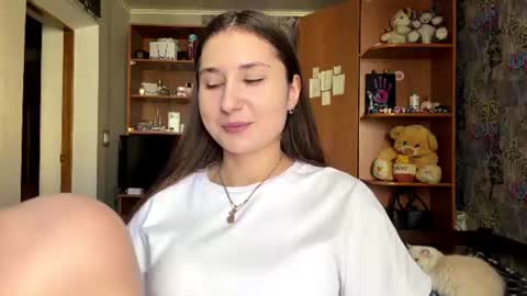 Molly online show from 10, 6, 2026