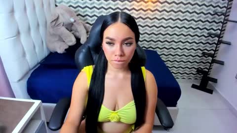 Snapshot of mollyspencer1 chatting on 25, 10, 2025 MOLLY online show from 25, 10, 2025