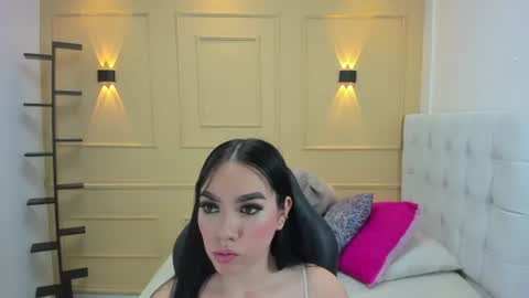Snapshot of mollyspencer1 chatting on 24, 6, 2026 MOLLY online show from 24, 6, 2026