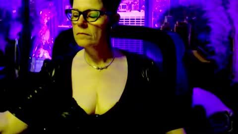 MollySun Nina Randmann online show from 30, 4, 2026