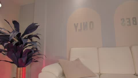 Snapshot of mollysunders_ chatting on 3, 12, 2024 Molly Sunders online show from 3, 12, 2024