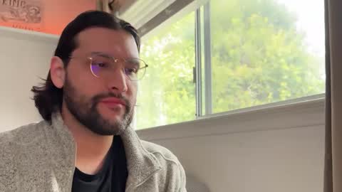 Snapshot of molten_escargot chatting on 18, 12, 2024 molten_escargot online show from 18, 12, 2024