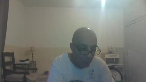 moment71200 online show from 8, 1, 2025