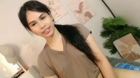 MOMIKHEM online show from 18, 6, 2026