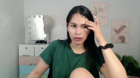 MOMIKHEM online show from 4, 7, 2026