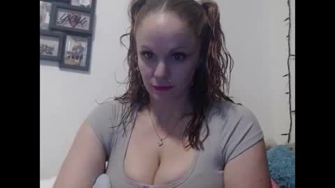 Snapshot of mommabearanpoppabear850 chatting on 17, 1, 2026 mommabearanpoppabear850 online show from 17, 1, 2026