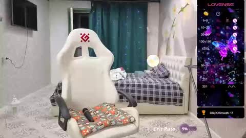 MommmY  online show from 10, 10, 2025