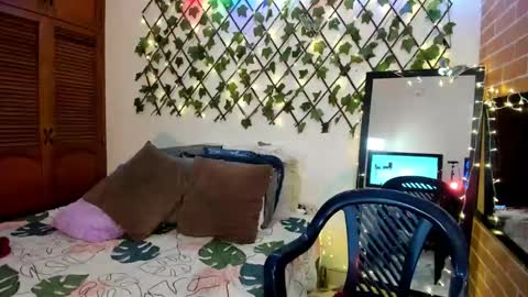 Maja online show from 8, 3, 2025