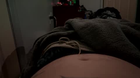 Snapshot of mommyndaddyplaytime chatting on 12, 1, 2026 mommyndaddyplaytime online show from 12, 1, 2026