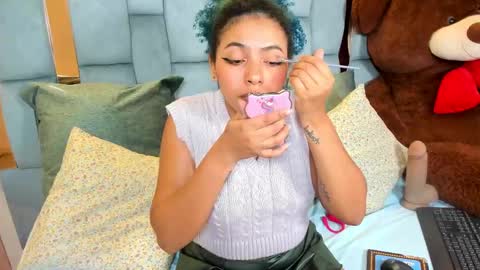 Snapshot of momo_ayasse chatting on 22, 9, 2025 Momo  online show from 22, 9, 2025