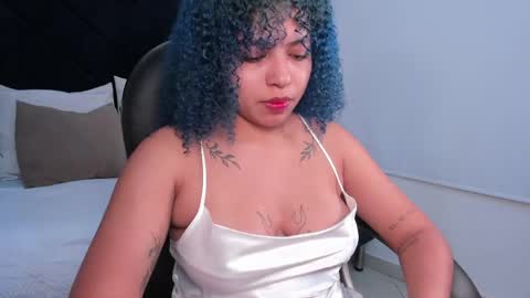Momo  online show from 1, 5, 2026
