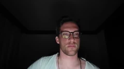 Snapshot of moms_little_monster chatting on 3, 11, 2025 moms_little_monster online show from 3, 11, 2025