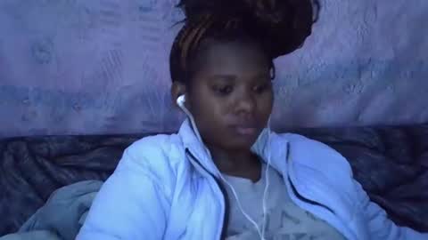 momsdoll online show from 10, 1, 2026