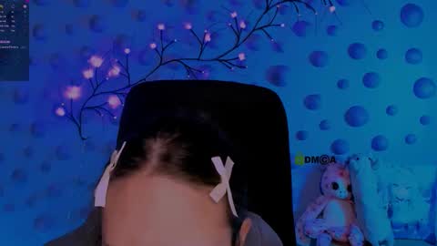 Mona  online show from 18, 12, 2025