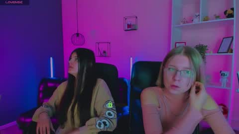 Snapshot of mona_cloud chatting on 5, 2, 2026 Mona online show from 5, 2, 2026