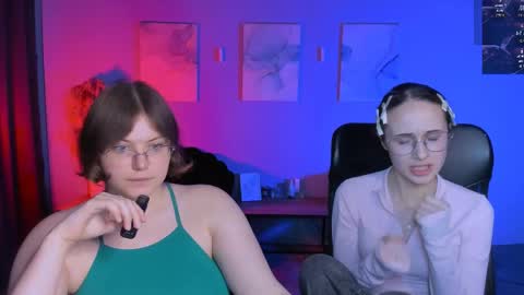 Snapshot of mona_cloud chatting on 14, 4, 2026 Mona online show from 14, 4, 2026