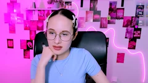 Mona  online show from 30, 4, 2026